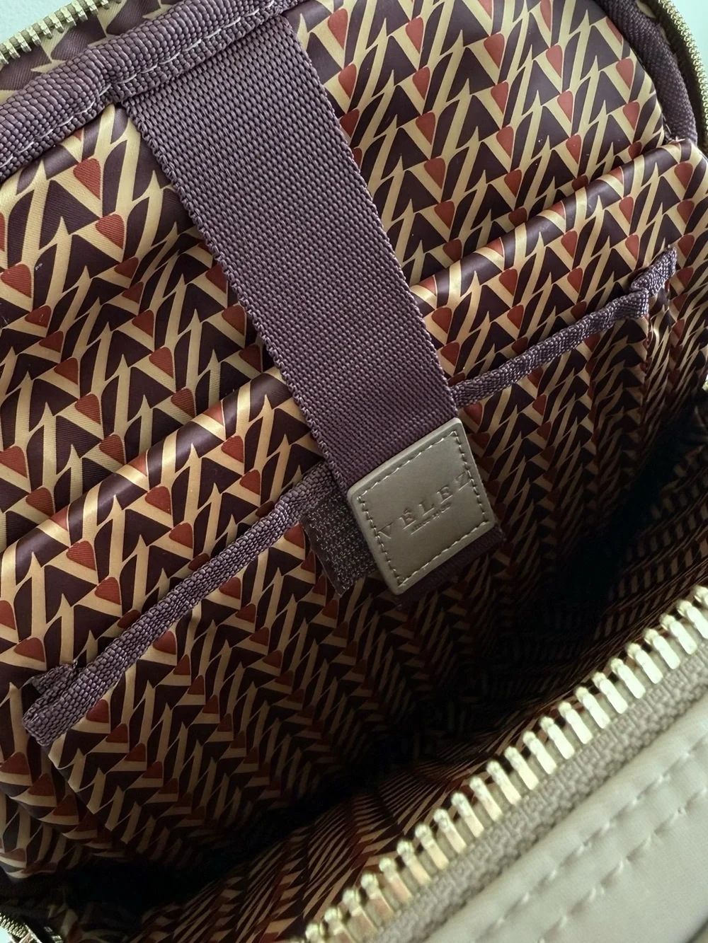 Vélez Multi-Compartment Nylon Laptop Backpack Taupe - Like New!